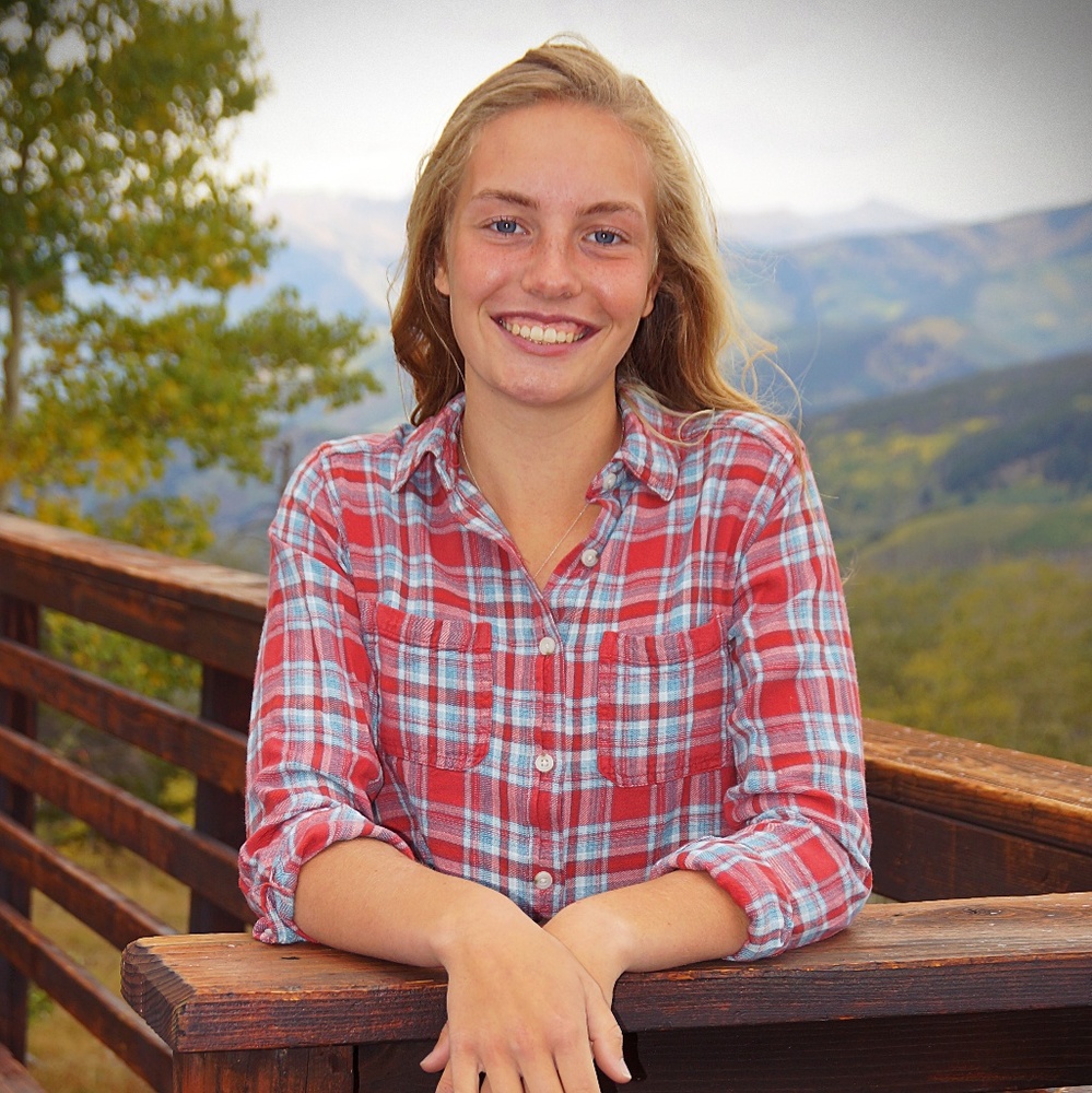 Meet your Posher, Kaela